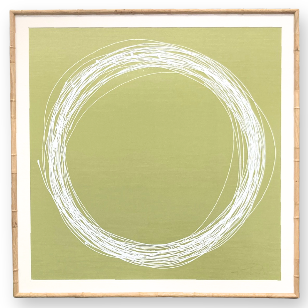 CIRCLE ON PEAR GREEN